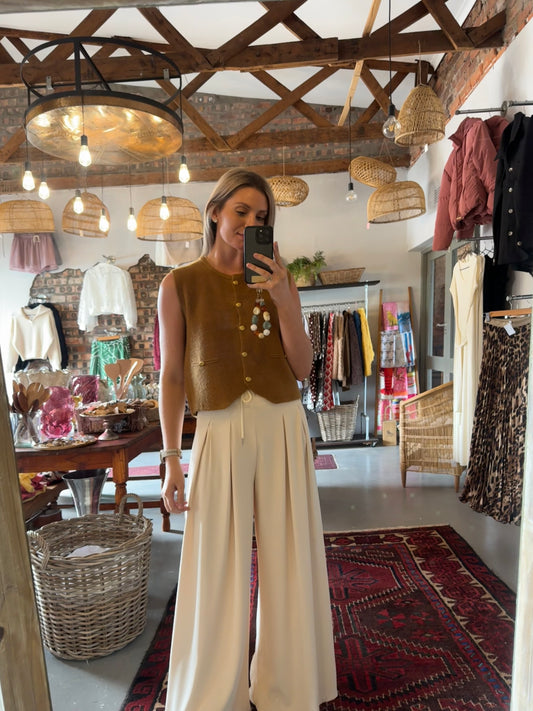 Sleeveless Knit Vest
